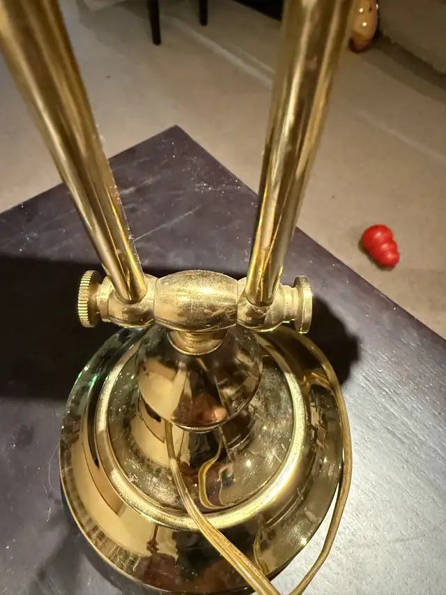 Vintage Brass Bankers Lamp in Indoor Lighting & Fans in City of Toronto - Image 8