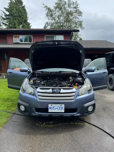 2014 Subaru outback 245,000 km Daily driven family vehicle Selling cause we bought a new vehicle