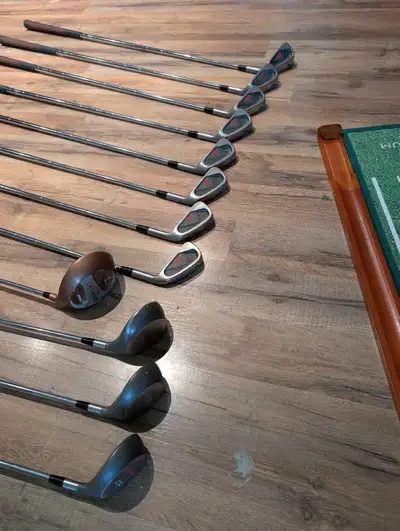 Wilson clubs full set + bag, View more