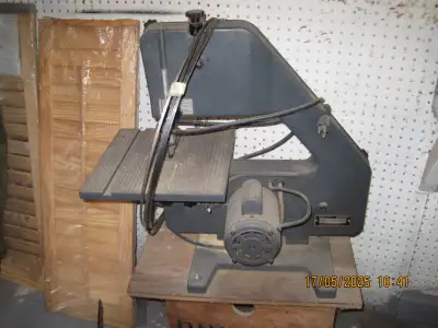 Petite scie a ruban CRAFTMAN, View more