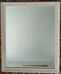 EXQUISITE BEVELLED MIRROR IN FANCY WHITE/GOLD FRAME (27.5"x34")