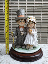 Lowrey of London Bride & Groom Figurine