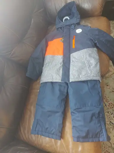 brand new boys  snowsuit SIZE 6, View more