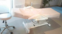 Professional beauty bed with stool,White Leather, Hydraulic Pump