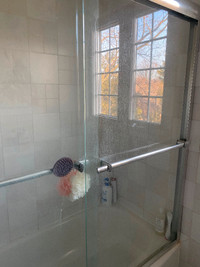 Bathtub shower sliding door . Fits standard  60” tub