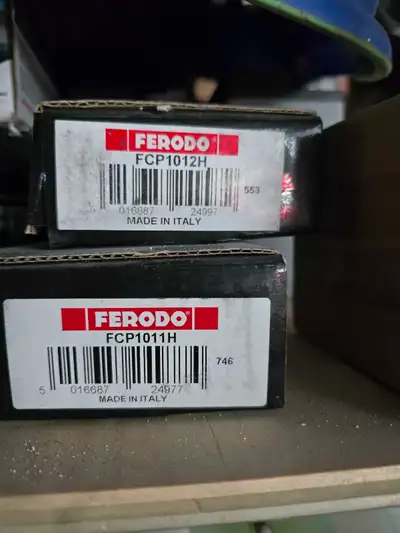 Brand new Ferodo DS2500 high performance brake pads. Part numbers FCP1012H FCP1011H Sold the car...