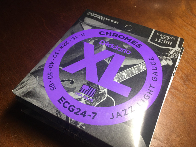 D'ADDARIO ECG24-7 CHROMES JAZZ LIGHT in Guitars in Moncton