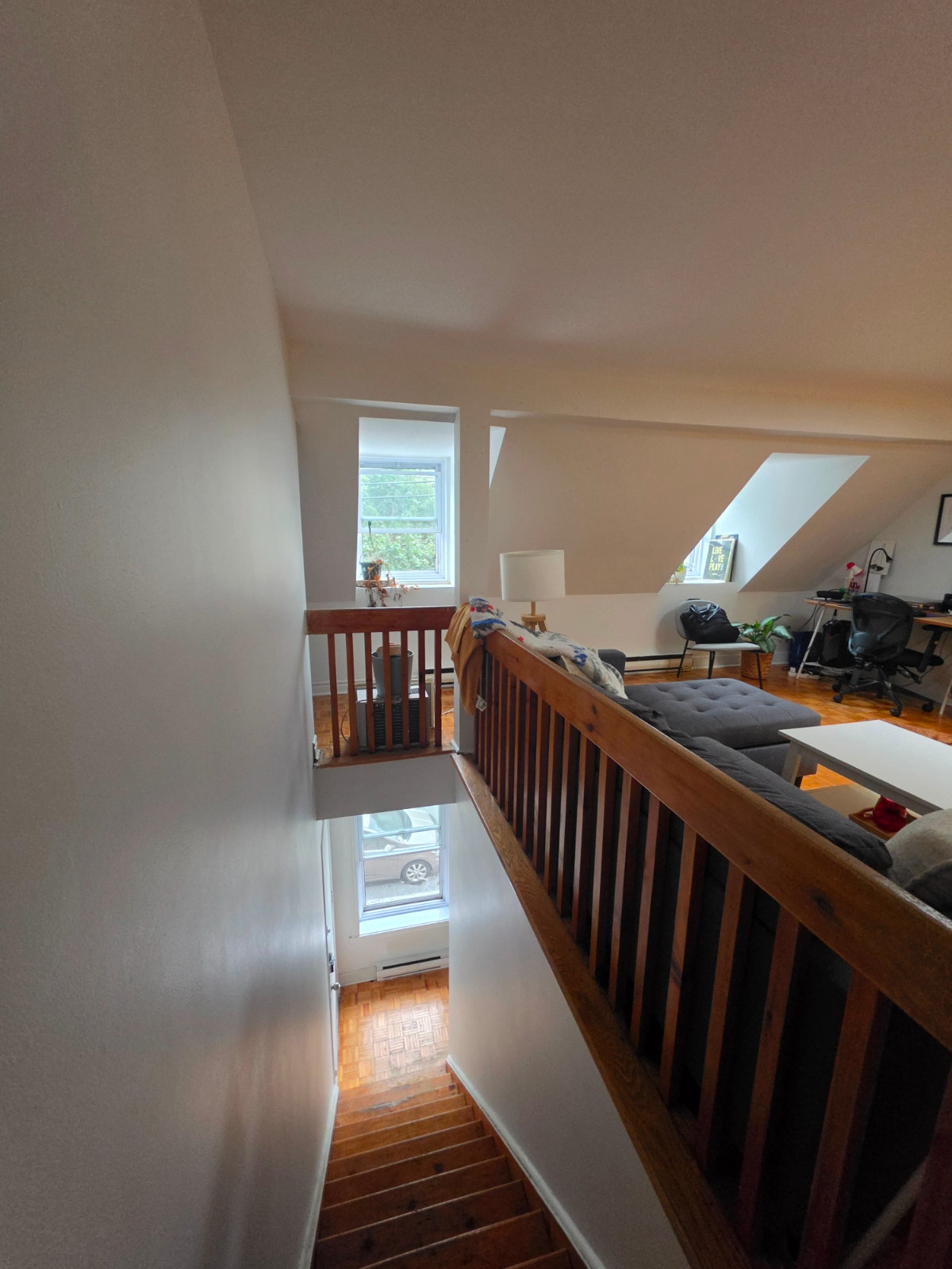 Grand 5 ½ en duplex - Ville-Marie (Montréal) - Animaux acceptés — photo 3