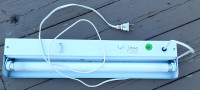 Electric Under Cabinet Fluorescent Light - 18"