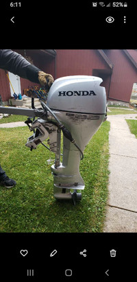 8 horsepower 4-stroke Honda boat motor