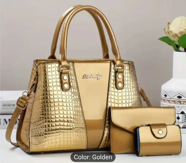 woman  bags in Bags & Luggage in City of Toronto - Image 2