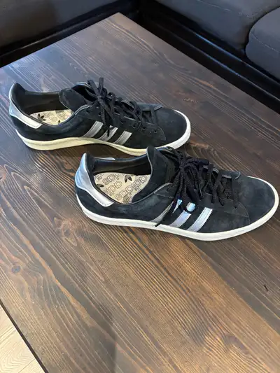 RÉSERVÉES - Chaussures Addidas style skate, View more