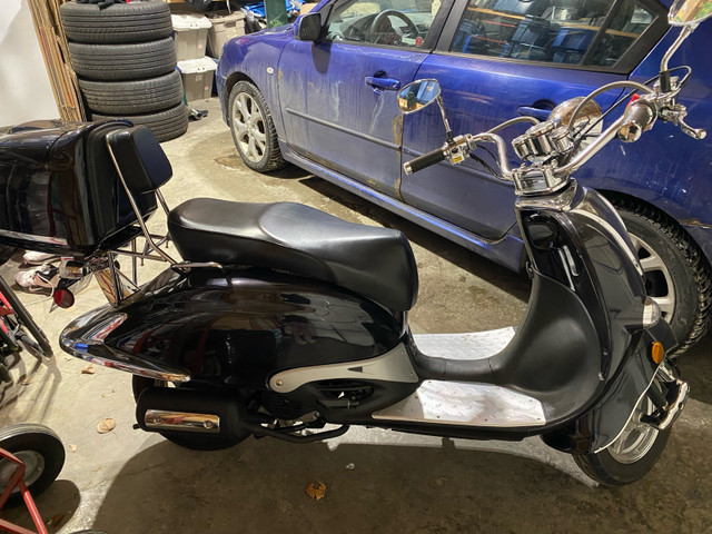 50cc Benzhou YY50QT-21 Moped in Scooters & Pocket Bikes in Calgary - Image 2