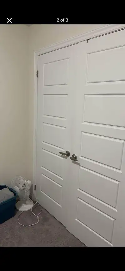 Room available for girl in sharing Rent $400
