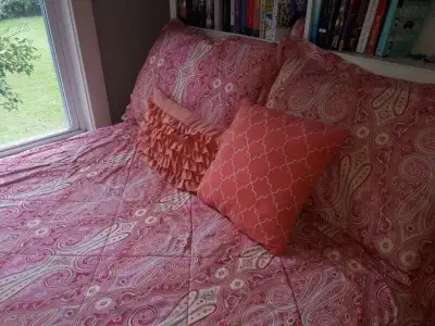 Full Size Comforter Set, View more