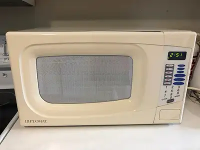 Countertop microwave $85, 0.7 cu. ft., 700 watts, View more
