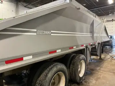 2013 Midland MX3000 Belly Dump Gravel Trailer – Ready to Work Reliable 2013 Midland MX300 belly dump...