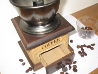 COFFEE MILL, Old Fashion Hand-crank, A - 1!  416-483-1730