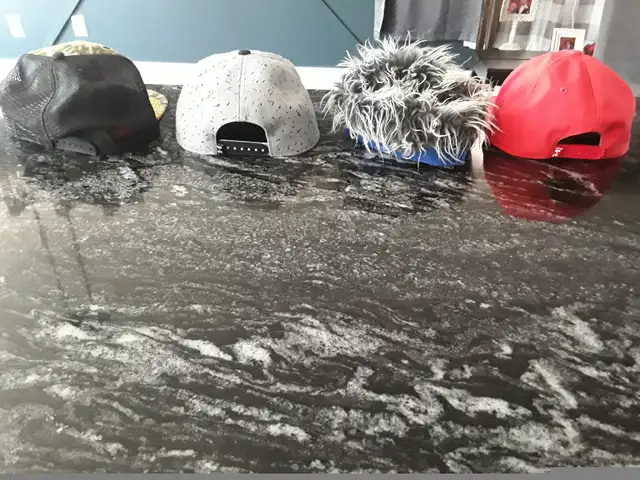 4 youth hats in Kids & Youth in Ottawa - Image 7