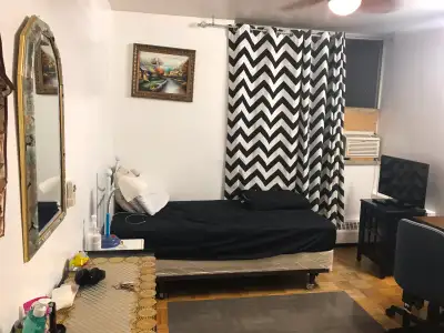 LARGE FURNISHED SEPARATE ROOM FOR RENT AVAILABLE ASAP
