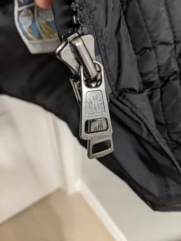 Moncler Quilted Black Long Down Jacket Size 6 / XXL in Men's in Mississauga / Peel Region - Image 6