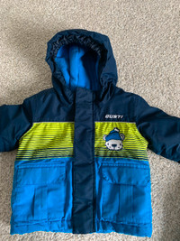 18M snowsuit. Winter coat and snow pants. Excellent condition.