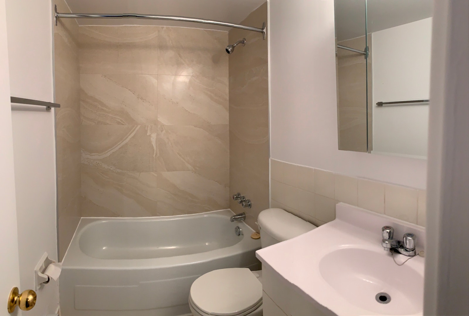 4-1/2 La PRairie — photo 3