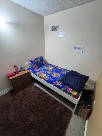 Bedroom for rent