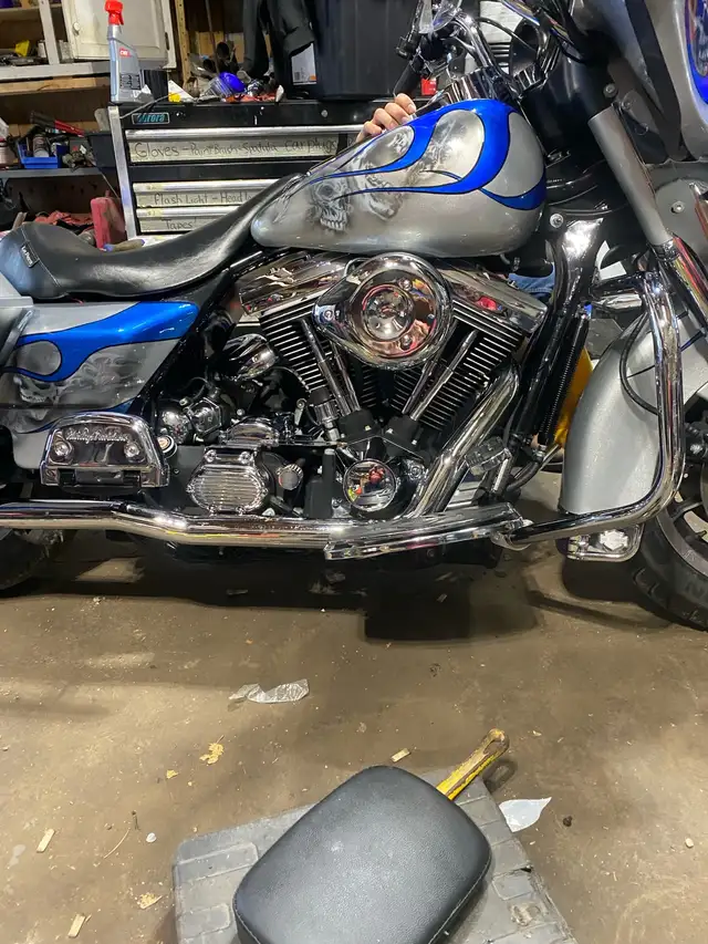 97 Harley flh in Street, Cruisers & Choppers in Markham / York Region - Image 2