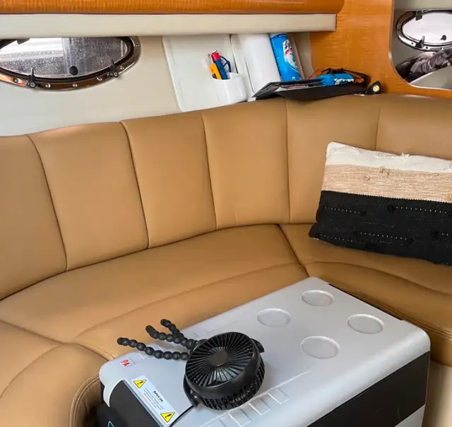 Chaparral Signature  290 2006 in Powerboats & Motorboats in Ottawa - Image 9