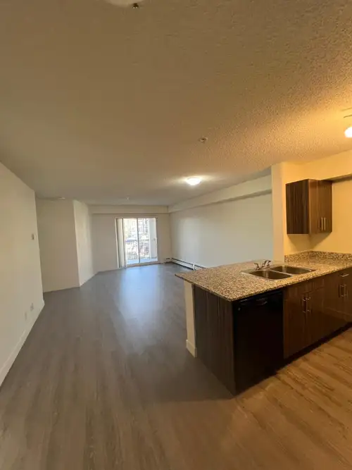 Rent: $1600/month (includes water & heat; electricity is separate). 2 bedrooms 2 full bathrooms You’...