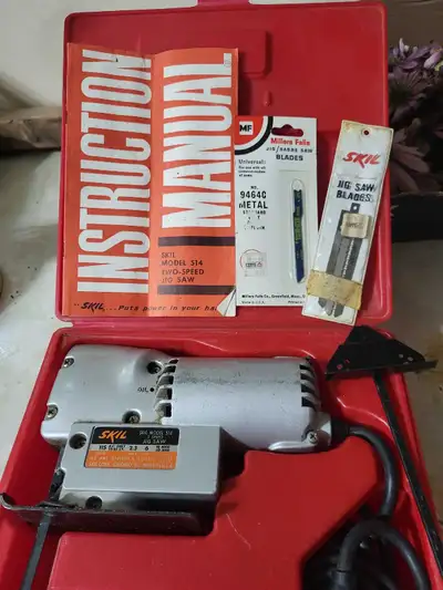 The Skil Saw Model 514 Deluxe Jig Saw is a high-quality corded electric jigsaw from the trusted bran...