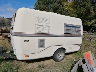 This light weight trailer is in great condition. Everything works as it should. Comes with everythin...