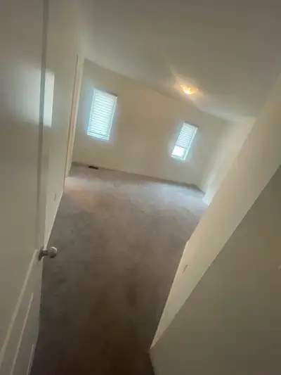 2 rooms with joint  bathroom in the middle.