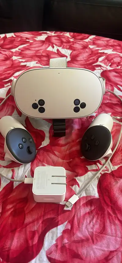 BRAND NEW 256gb meta quest 3s with the original pro touch controllers without the original charger b...