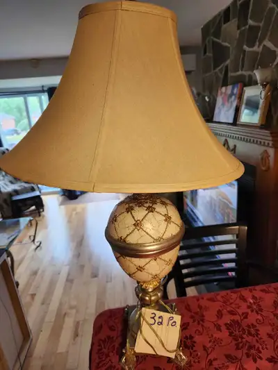 Lampe de table diverd, View more