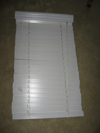 2" White Faux Wood Blinds (2)