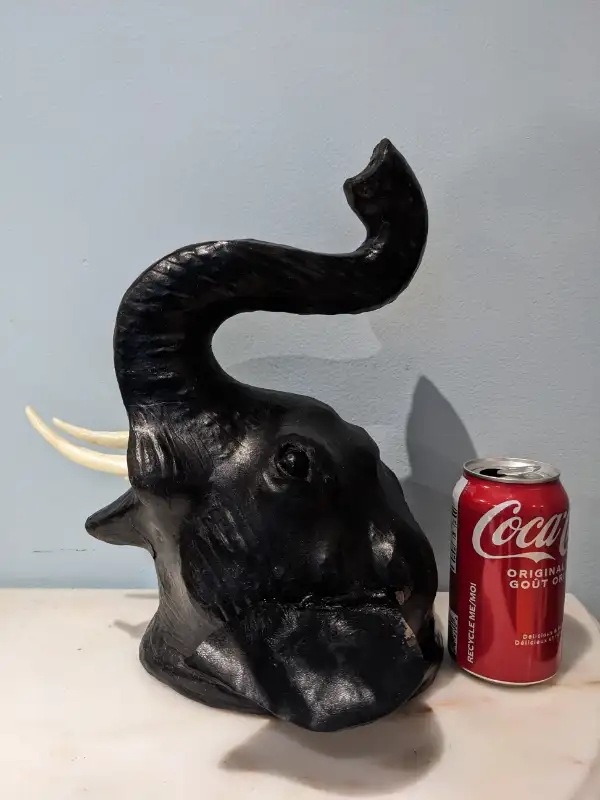 Large elephant wall mount head leather display in Arts & Collectibles in City of Toronto - Image 3