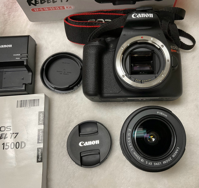 Canon EOS Rebel T7 ef-s 18-55 IS II Kit in Cameras & Camcorders in North Bay