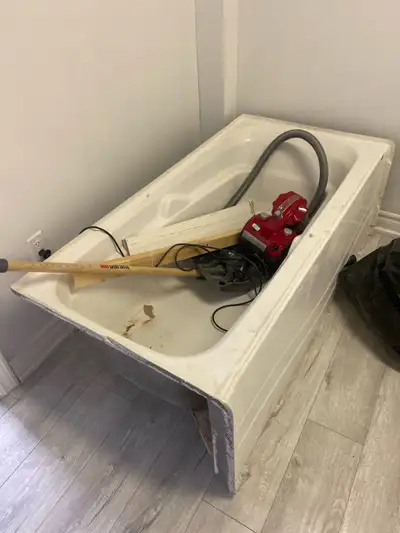 Free Bathtub in Scarborough, View more