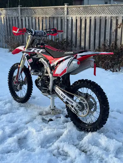 2021 Honda CRF250R – Excellent Condition 2021 Honda CRF250R in amazing condition. Never raced — ridd...