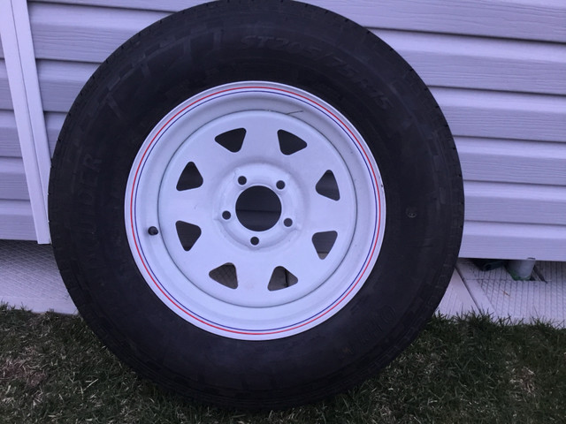 Pneu neuf 205/75R15 in Autre  à Ville de Québec