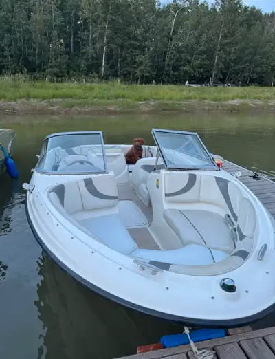 2005 Maxum Marine Inboard Speedboat SR1900 2005 Maxum SR1900 inboardspeedboat: - NEW Mercury Marine...