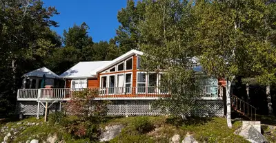 Cedar cottage on .9 of an acre, 2 storey boathouse, woodshed, and gazebo. Cottage has large kitchen,...