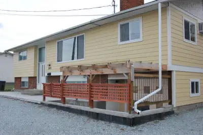Fully furnished home for students, international students, working travellers. Kitchen is fully equi...