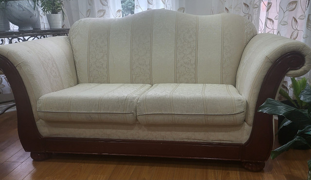 2+3 sofa set in Couches & Futons in Mississauga / Peel Region - Image 3