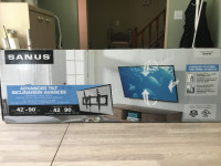 2 TV Wall Mounts and 1 Sky Wire Amplified Indoor 4K HDTV Antenna