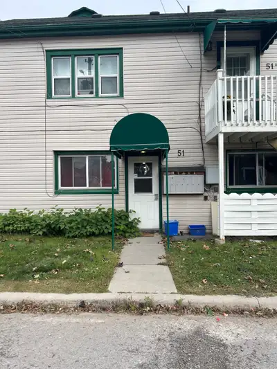 Newly Renovated, 1 Bedroom, On A Well-Lit Street. Short Walk To Public Transit, and Amenities / Down...