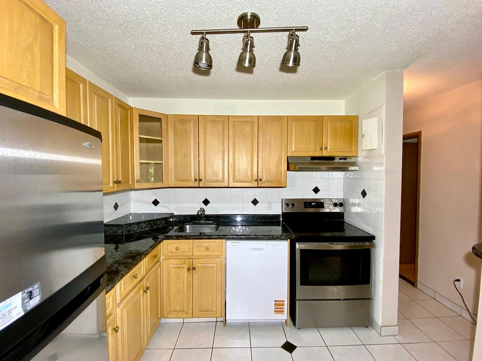 Condo in River Heights with 2 bed, 1.5 bath and balcony 2
