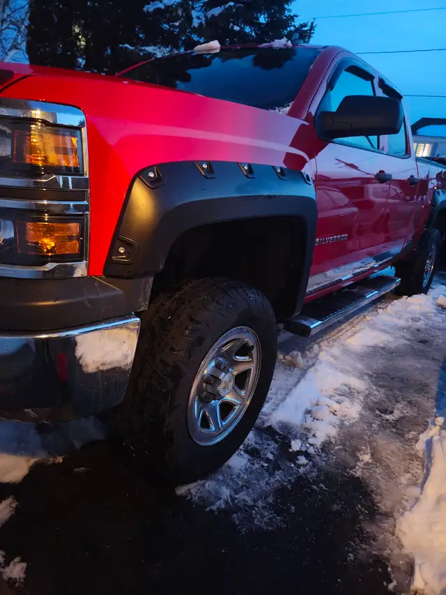 2014 Chev Silverado 1500423430073594695689